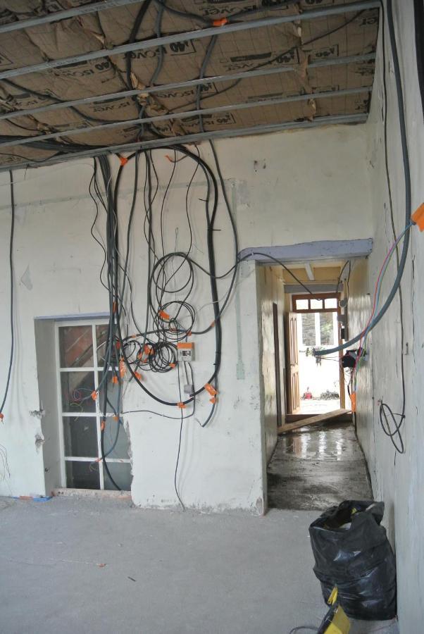 Appartement Spacieux Et Confortable La Roche-de-Glun Esterno foto