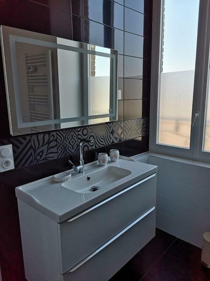 Appartement Spacieux Et Confortable La Roche-de-Glun Esterno foto